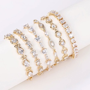 ZYO ขายส่งกำไลข้อมือทอง 18K ชุบทองประดับเพชรคิวบิกเซอร์โคเนีย ทำจากทองเหลือง สำหรับผู้หญิง เครื่องประดับแฟชั่น กำไลเพชร CZ แบบกำหนดเองสำหรับผู้หญิง - Product Image 5