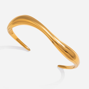 Bracelet ouvert minimaliste pour femme en acier inoxydable plaqué or 18 carats, style européen et américain élégant, cadeau de bijoux - Product Image 1