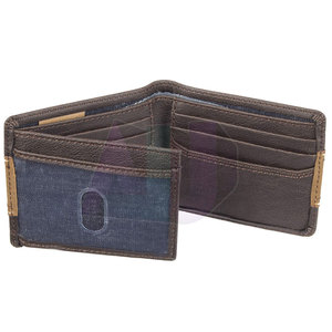 Portefeuille en cuir classique conçu avec un matériau souple et durable offrant une manipulation confortable pour les cartes, l'argent liquide et les pièces de monnaie - Product Image 4