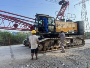 رافعة زاحفة هيدروليكية متنقلة مستعملة من ساني طراز SCC850A-6 بحمولة 85 طن، محرك ويتشاي، ارتفاع رفع 20 متر، بحالة عمل ممتازة - Product Image 3