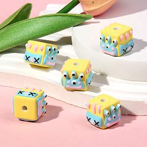 Dessin animé mat peint à la main acrylique perle en vrac Lucite chaîne de téléphone portable bricolage accessoire mixte stylo perle - Product Image 6