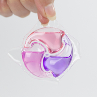 Capsules de forme solide de dosettes de détergent à lessive 3-en-1 écologiques pour le nettoyage des vêtements Fabricant de produits de lavage pour les vêtements