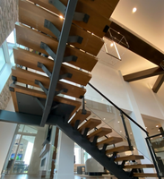 VIKO Villa moderne Inroom Simple Style Straight Running Escalier en bois verre Mono Stringer