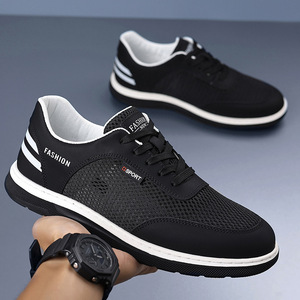 Men's Summer Casual Shoes Breathable Mesh Sneakers Soft Sole Running Sport Shoes <b>Low</b> <b>Heel</b> Front Laces Solid Color <b>Black</b> - Product Image 1