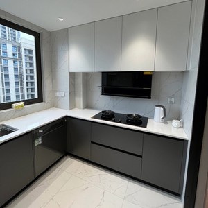 Conception et production d'armoires, usine d'armoires de cuisine, unité automatique personnalisée, petit mobilier, ensemble complet d'armoires de cuisine - Product Image 5