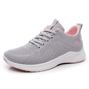 Zapatillas deportivas casuales de nuevo estilo Primavera 2026 - Zapatillas transpirables de punto Fly-Knit de suela blanda para correr, exportación transfronteriza - Product Image 3