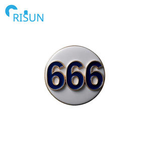Vente en gros, broche en émail, numéro porte-bonheur 666, Logo personnalisé, émail doux et dur 666, fabricant d'épingles - Product Image 5
