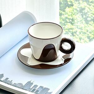 Tasse à café simple en céramique noir et blanc de style nordique, ensemble de tasses à thé premium pour la maison - Product Image 2