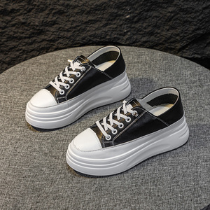 Baskets blanches pour femmes à talons intégrés Printemps-Été 2026 Légères Respirantes en Cuir Véritable Plateforme Style Double Usage - Product Image 5