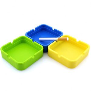 Cendrier carré en silicone antidérapant - Design portable aux couleurs bonbon pour la maison et l'extérieur - Product Image 5