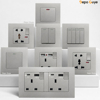 Enchufe de Pared Industrial Gris UK 13A con USB Tipo C de Carga Rápida de 18W, Enchufe Universal de 4 Tomas, Panel de Interruptores de Luz para PC