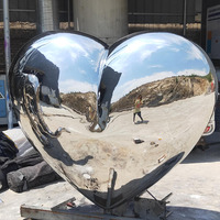 Sculpture personnalisée en acier inoxydable plaqué argent, polie, moderne, en forme de cœur, pour jardin extérieur, style amour et mode