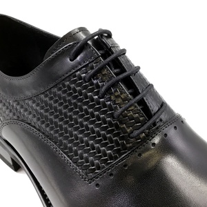 Chaussures Oxford à lacets pour homme, en cuir véritable noir, faites à la main, de haute qualité, avec motif tissé en relief, logo personnalisé, marque originale, confortables, pour l'automne - Product Image 6