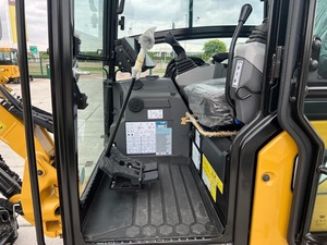 รถขุดขนาดเล็กมือสอง 2.7 ตัน 3 ตัน รุ่น Cat 302.7 รถขุดตีนตะขาบ Caterpillar CAT 302.7 303 304 มือสอง พร้อมใบรับรอง CE ขาย - Product Image 4