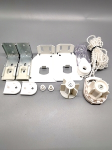 Accessoires pour stores jour et nuit : embouts Miller et capuchons d'extrémité avec rails <span class=keywords><strong>en</strong></span> <span class=keywords><strong>aluminium</strong></span> <span class=keywords><strong>de</strong></span> 38 mm et 28 mm - Product Image 2