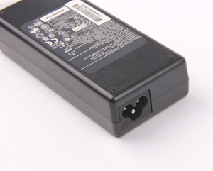 Adaptador de corriente original de 90W 18.5V 4.9A para portátil HP 4.8*1.7 (conector tipo bala) de alta calidad - Product Image 4