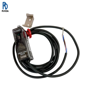 KEYENCE LV-21A LV-11 LV-11A LV-52 ชุดเครื่องขยายสัญญาณเซ็นเซอร์เลเซอร์ดิจิตอลแบบ NPN ใช้สำหรับตรวจจับ QR Code มีสินค้าในสต็อก - Product Image 1
