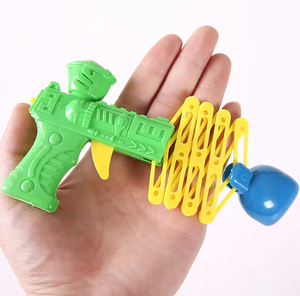 Divertido Juguete de Plástico Ecológico para Perros al por Mayor, Pistola Interactiva y Entretenida, Multifuncional, Duradera y Retráctil - Product Image 5