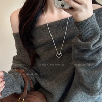 Chaîne de pull pour femme, style cool et minimaliste, rétractable, avec cœur en perle argentée électroplaqué, chaîne serpent, nouvelle collection 2025, légère et luxueuse