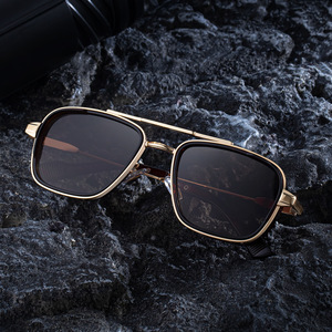 Nouvelles lunettes de soleil carrées pour hommes, monture en métal et plastique, protection UV400, pour la conduite en extérieur, verres de classe 2 - Product Image 3