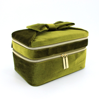 Pochette de maquillage en velours écologique personnalisée de marque, sac de toilette en velours pour cosmétiques, sac de voyage léger, organiseur de beauté de voyage