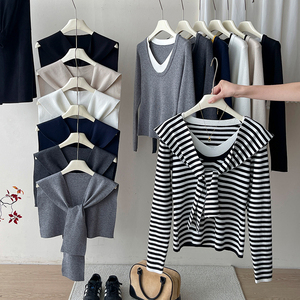 Áo len nữ màu sắc chính tả Hàn Quốc phong cách mới + Khăn Choàng mùa thu mùa đông tất cả các trận đấu Đan Áo nữ giản dị cổ điển áo 2 mảnh Bộ - Product Image 1