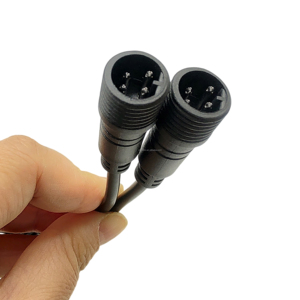 Cavo Splitter Impermeabile a Y 2 in 1 con 4 Pin, 300mm per Strisce LED RGB da Esterno Govee, Retrofitting Fai-da-Te - Product Image 4