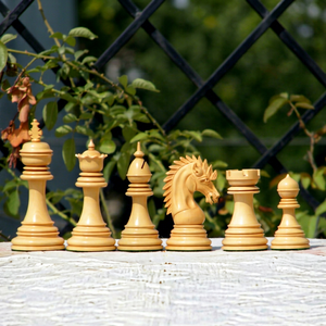 Juego de Piezas de Ajedrez de Madera Hechas a Mano con Caja de Ajedrez, Acabado Natural, Juego al Aire Libre para Niños, Ajedrez Internacional Unisex - Product Image 1