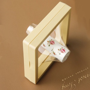 กล่องเก็บของพลาสติกหลากสีแบบแขวนสำหรับใส่จิวจมูกและเครื่องประดับ ขนาด 110x112x80 มม. ยี่ห้อ Gaby รับผลิตแบบ OEM/ODM - Product Image 4