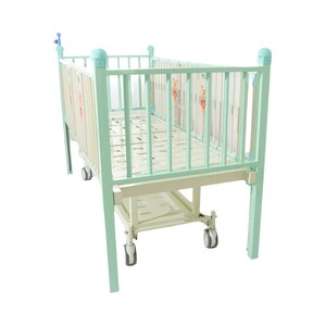 Lit médical manuel pédiatrique Kang Jun 2150*960*500mm avec barrière de sécurité pour usage hospitalier des enfants - Product Image 3