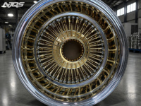 NJQS Cache-roues chromés à rayons, inspirés des voitures classiques de luxe, avec anneau doré