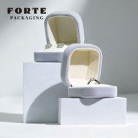 Boîte à bijoux en velours personnalisée FORTE avec logo sérigraphié gris, bracelet, collier, bague, boîte cadeau en velours