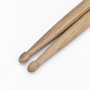 Buen Precio 5A/7A/Jazz American Hickory Wood Color Natural o Color pintado Material de baquetas profesional de alta calidad Grado 2 - Product Image 4