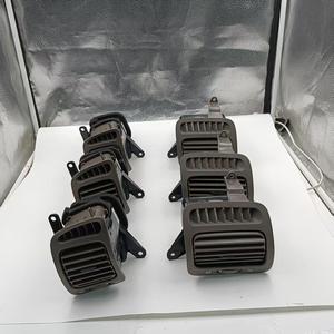 Système de climatisation de couleur grise avec sortie d'aération pour Lexus LX470 1998-2002 - Product Image 2