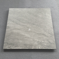 Carreaux de porcelaine gris mat antidérapants rustiques 600 x 600 pour salle de bain, chambre, appartement, intérieur de maison