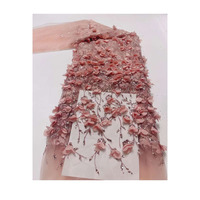 Nouvelle Tendance : Tissu en Dentelle 3D Rose Fleurie Brodé de Paillettes Colorées pour Robe Femme