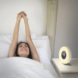 Réveil numérique LED <span class=keywords><strong>avec</strong></span> 6 couleurs interchangeables et <span class=keywords><strong>radio</strong></span> FM pour chambres à coucher, sons naturels multiples pour les dormeurs profondément endormis - Product Image 4
