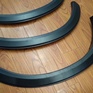 Accesorios Exteriores para Automóviles de la Marca Kqd, Guardabarros Deportivos para Toyota Hiace 2019 - Product Image 6