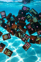 Jeu de Mahjong américain en acrylique gravé avec motif personnalisé, série Tortoise Happy, 160 pièces, pour divertissement adulte – Vente chaude