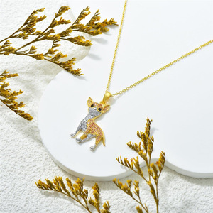 Livraison rapide - <span class=keywords><strong>Collier</strong></span> pendentif <span class=keywords><strong>Chihuahua</strong></span> en or simple et mignon avec incrustation de strass, accessoires de bijoux polyvalents à la mode pour femmes - Product Image 3