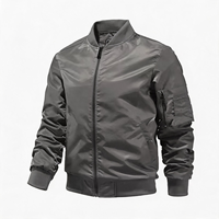 Vente en gros usine OEM – Manteau d'hiver tricoté sans doublure, style bomber brodé, tendance 2026 pour hommes