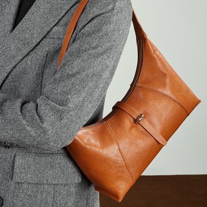 Sac à bandoulière vintage en cuir véritable de vachette tanné végétal de qualité supérieure, style dumpling, pour usage général - Product Image 1