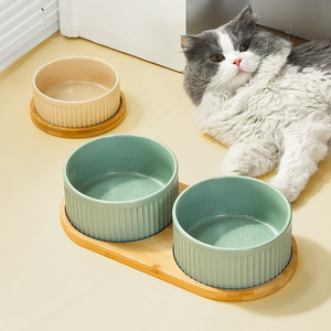 Produsen Grosir Putih Hijau Khaki Butir Vertikal Keramik Mangkuk Kucing Anjing dengan Bingkai Kayu - Product Image 3