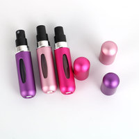 Flacon distributeur de parfum vide coloré personnalisé de 5ml facile à prendre Atomiseur de parfum rechargeable Portabilité Bouteilles de stylo de parfum