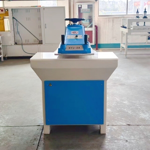 Presse à découper le <span class=keywords><strong>cuir</strong></span> hydraulique à bras oscillant XYJ-2A/20 20T pour la fabrication de chaussures - <span class=keywords><strong>Prix</strong></span> usine - Product Image 2