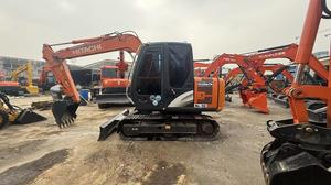 Mini-excavatrice hydraulique Hitachi ZX70 d'occasion, 7 tonnes, moteur japonais d'origine, faible nombre d'heures de fonctionnement, en stock. - Product Image 2