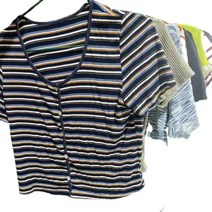 패션 의류 도매 사용 된 여성의 여름 짧은 소매 스웨터 티셔츠 태국에서 짧은 탑 핫 세일