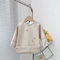 Bavoirs bébé imperméables colorés à bon prix, en PU lavable, avec poche, à manches longues et couverture intégrale