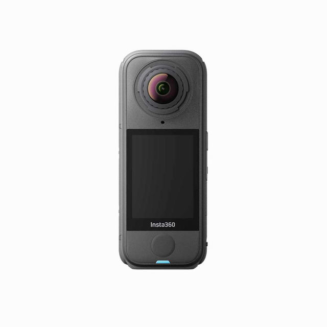 Premium 8K 360 Panoramic Action Cam 2010mAh Battery F1.95 Lens H.265 30FPS Advanced Stabilization 29MP 10m Waterproof 2.0"