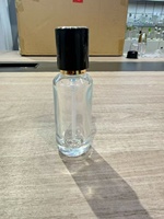 Botol Pompa Lotion Kaca Bening Mini Persegi 30ml Harga Pabrik, Botol Perawatan Kulit Kosong Portabel untuk Perjalanan dengan Tutup Persegi Multi Warna